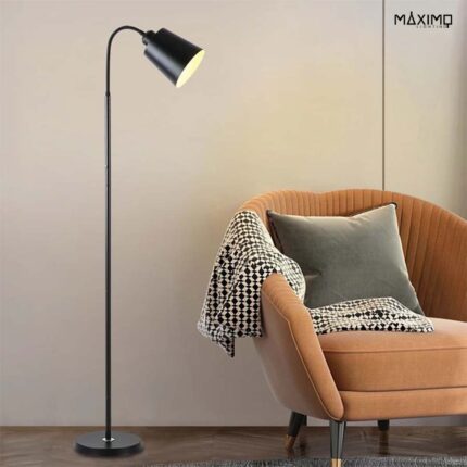 Lámpara de Pie Negra con Foco y Brazo Flexible Modelo SAXO BK