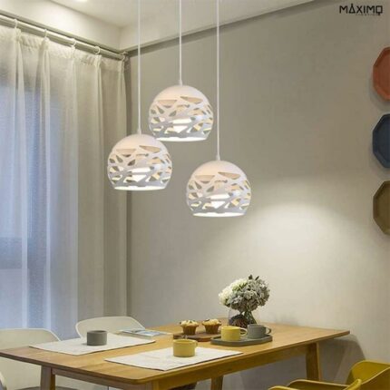 Pendelleuchte mit 3 Schirmen - Modell
BALTIMORE 3 WH